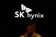 Shares in Samsung, SK Hynix drop after US makes it harder to make chips in China