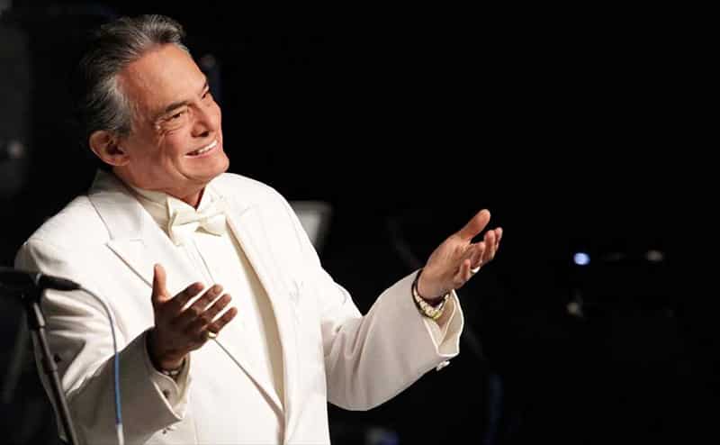 Abren Exposición de la Colección privada del Príncipe de la Canción en CDMX