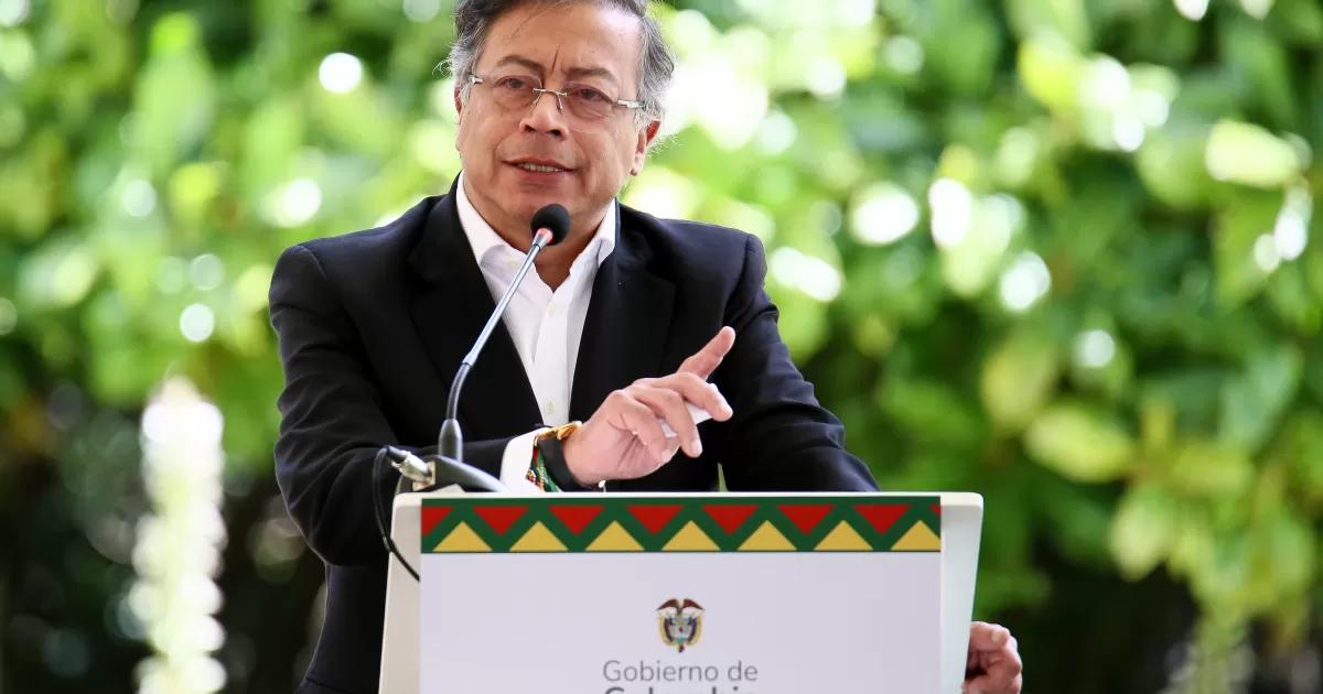 Petro insiste en que alcaldes debían pedir permiso para viajar a EE. UU.