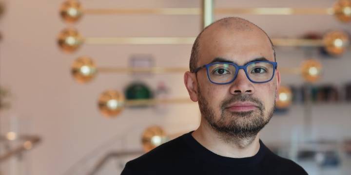 Director de DeepMind afirma que la IA podría acelerar el descubrimiento de fármacos de años a meses