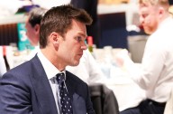 Tom Brady Upsets Giants Fans in 13 Minutes as FOX Announcer Faces Calls to ‘Retire’ Tom Brady is back for his second season as Fox analyst and while announcing the first game of the season, the NFL le