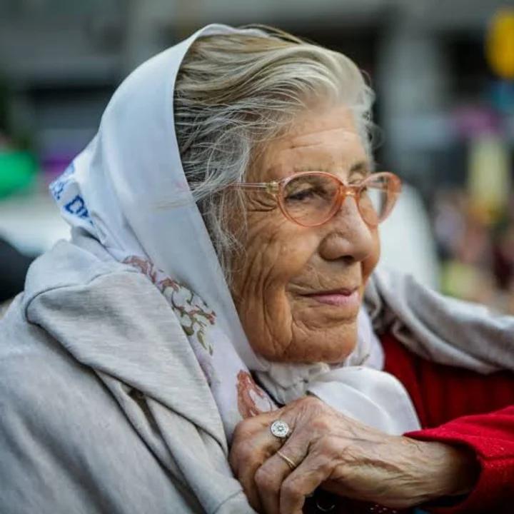"Hasta siempre": murió Azucena Díaz, histórica referente de Madres de Plaza de Mayo