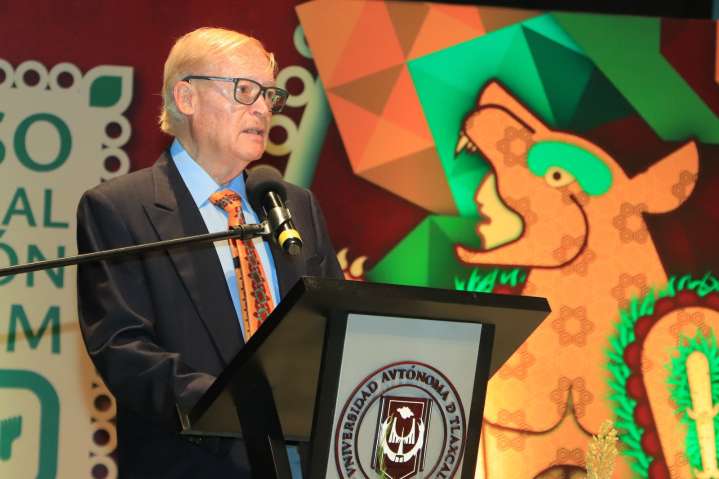 Abona UATx a la transformación curricular con su Congreso Internacional de Educación