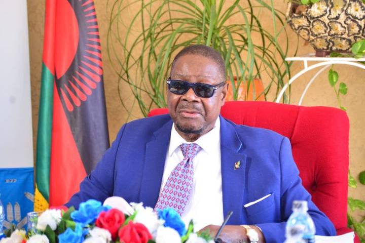 Unofficial Results Put Mutharika Ahead of Chakwera