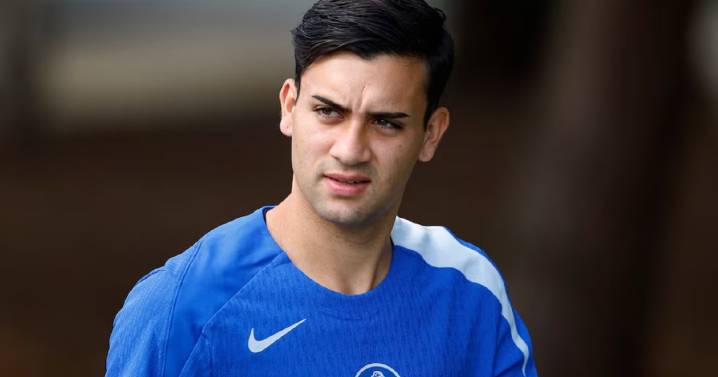 Facundo Buonanotte fue incluido en la lista del Chelsea para disputar la Champions League
