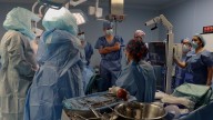 Realizan Primera Cirugía con Inteligencia Artificial a una Mujer en Clínica de Puebla