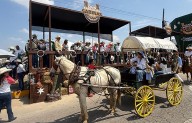 Participan más de 12 mil jinetes en cabalgata de Sabinas