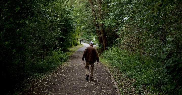 Here's How Many Steps To Walk A Day To Lower Dementia Risk