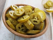 ¿Cuánto tiempo duran los chiles en vinagre después de abrirlos?