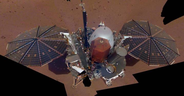 Marsquakes indicate a solid core for the red planet, just like Earth