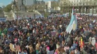 Manifestantes se concentran en el Congreso contra el veto de Javier Milei a la Ley de Discapacidad