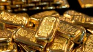 Gold Hits Record High, Set For Best Month In 14 Years On Safe