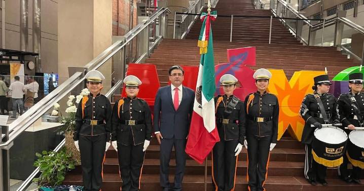 Banda de Guerra y escolta de Cobach Sonora se presentan en EEUU