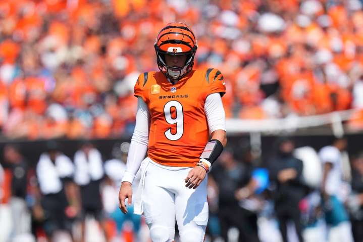 Bengals quarterback Joe Burrow suffers left toe injury, questionable to return vs. Jaguars