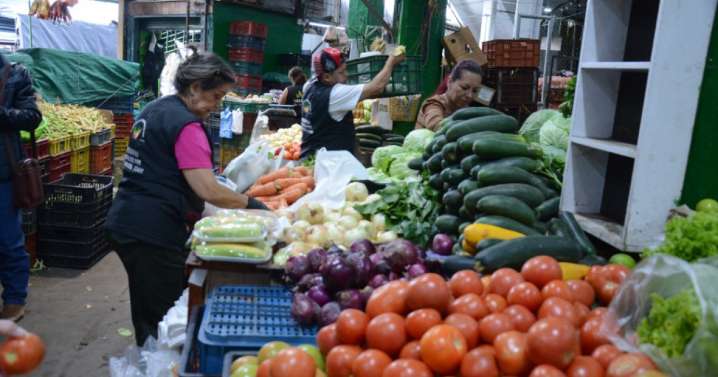 La inflación interanual de Colombia baja y cierra agosto en 5,10 %