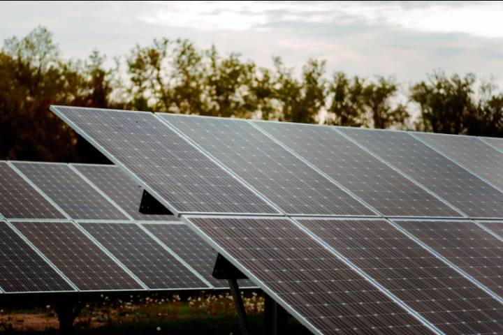 Avanza la construcción de los primeros parques solares de Enersa en la Provincia