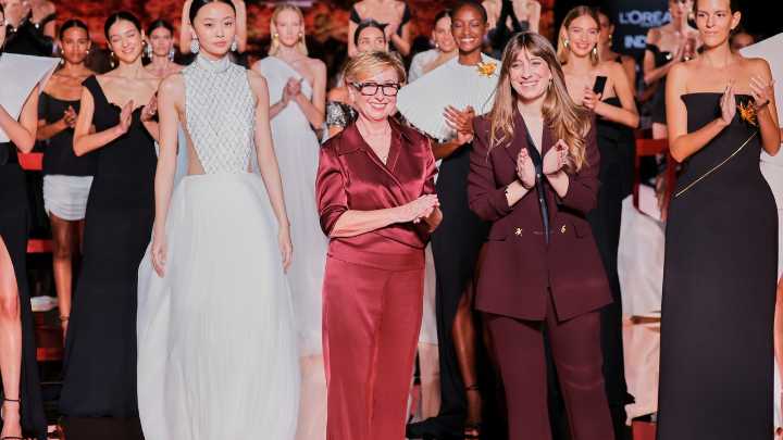 Isabel Sanchís, de diseñar para sus amigas a fetiche de las famosas: "Me encantaría vestir a Penélope Cruz o Cate Blanchett"