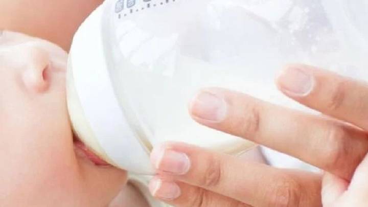 Mateo, de 2 meses, muere mientras su madre lo alimentaba con fórmula de leche en ejido Agua Nueva, Saltillo