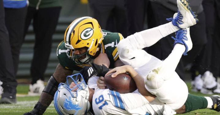 4 playoff teams, including both No. 1 seeds, had disappointing openers