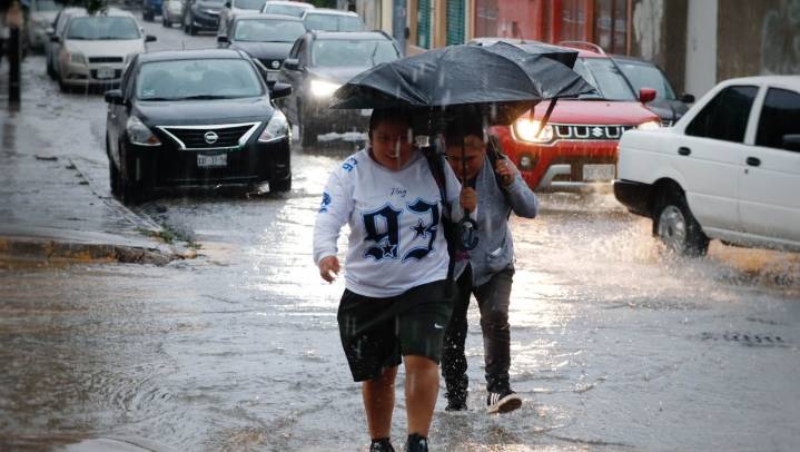 Lluvias provocan inundaciones y afectaciones en varias zonas de la CdMx