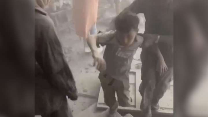 Panic after Israeli strike on Gaza City home during evacuation