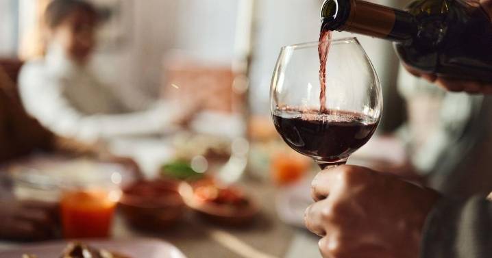 There is no safe amount of alcohol when it comes to dementia, study finds