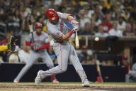 Robbed by Tatis earlier, Stephenson hits 2-run homer in 9th to lift Reds over Padres 4