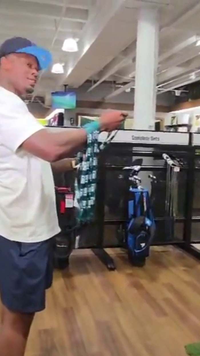 Texans legend Andre Johnson gives back to Houston kids with shopping spree