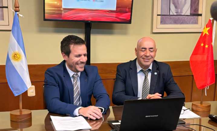 La UNLaM inaugura una alianza con el Grupo Educativo de Geely