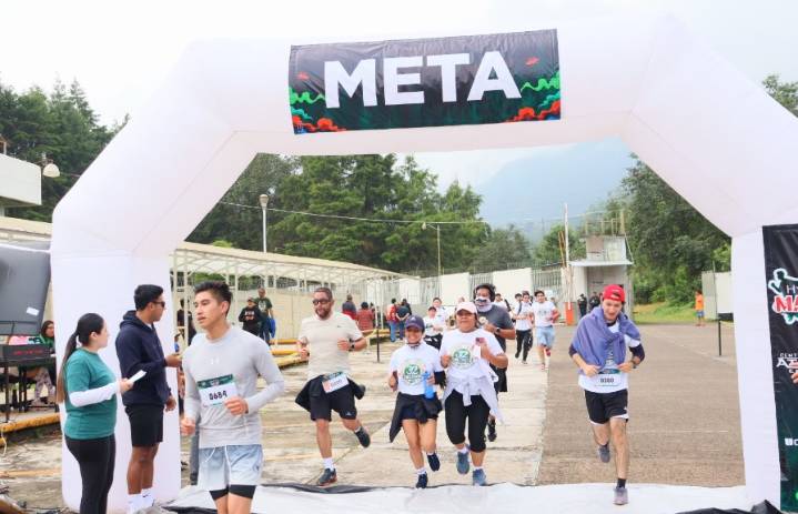 Carrera HydroTrail Mapache en Teziutlán reúne a más de mil corredores