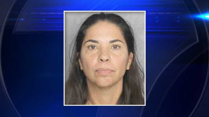 Assistant head of South Florida school arrested after allegedly stealing from Pembroke Pines mall