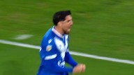 Mira el primer gol de Diego Váldes en el fútbol argentino El chileno celebró.