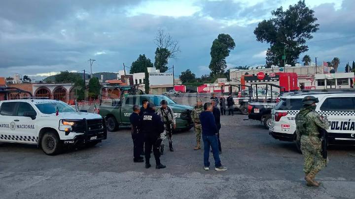 Abaten a balazos a dos sujetos en El Carmen Tequexquitla