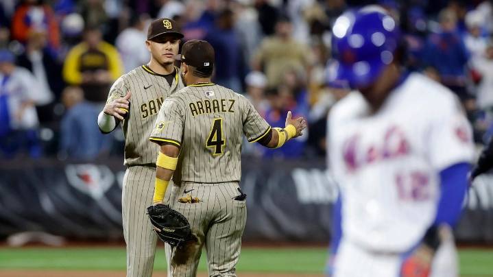 Mets' lead in chase for final playoff spot shrinks with loss to Padres