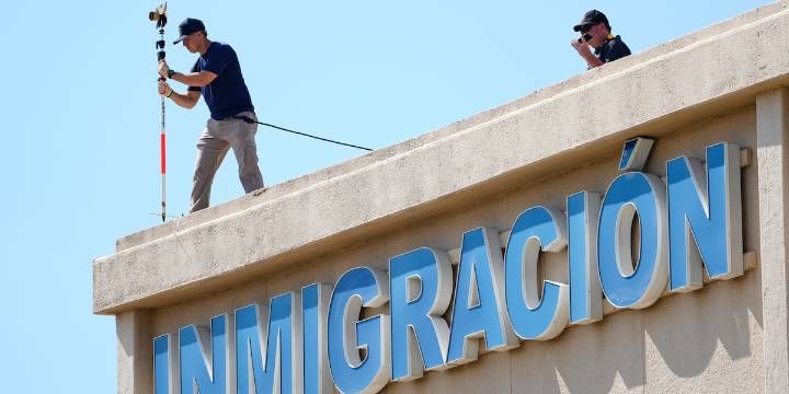 Family says a Mexican man shot at a Dallas ICE facility has died, becoming attack’s second victim