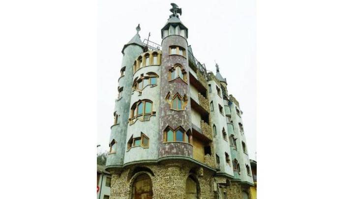 El pueblo de León donde vive 'Batman'