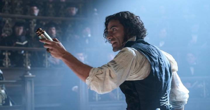 Review: Guillermo del Toro's 'Frankenstein'