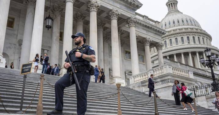 Miembros del Congreso refuerzan medidas de seguridad tras el asesinato de Charlie Kirk