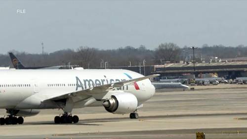 Stowaway found dead in landing gear of plane in Charlotte