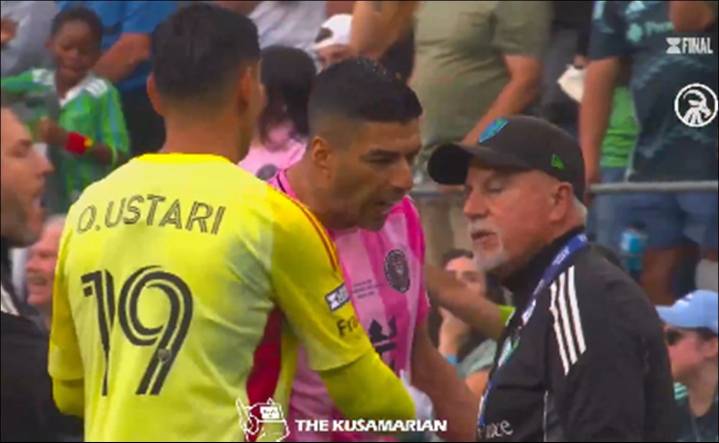 VIDEO: Luis Suárez pierde la cabeza y escupe a auxiliar del Seattle Sounders