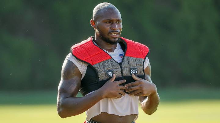 Why Jamel Dean agreed to a significant paycut to remain with Bucs