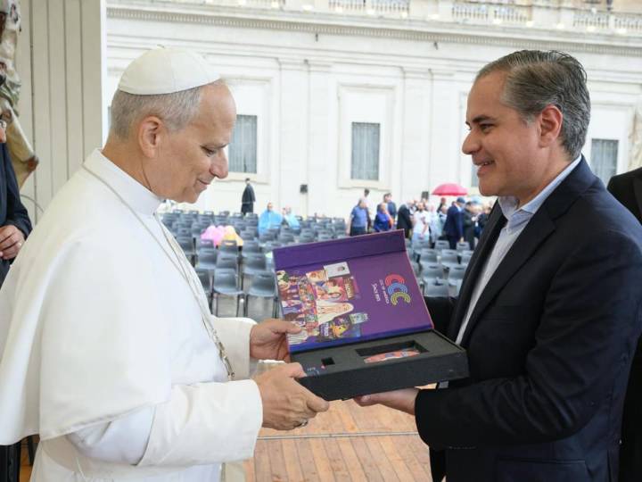 El Papa recibe película animada de Carlo Acutis, el santo millennial