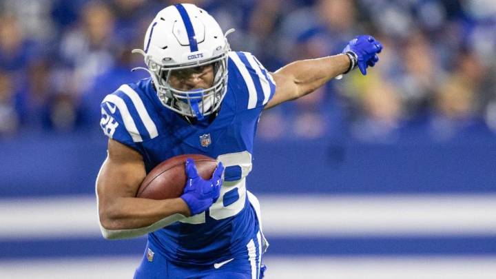 Fantasy Football 2025 Week 4 Non-PPR Cheat Sheet: Player ratings to guide your toughest lineup calls