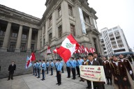 Corte Suprema conmemora 96 años del retorno de Tacna al Perú con izamiento del Pabellón Nacional