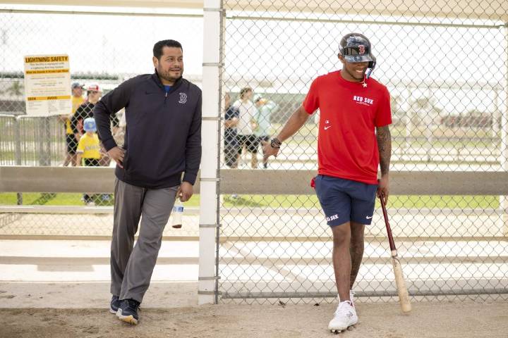 Nationals interview Red Sox assistant GM Eddie Romero for top front