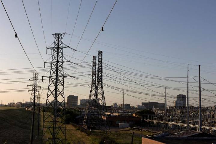 Vistra CEO Burke poised for $340 million payout amid fossil fuel, nuclear revival