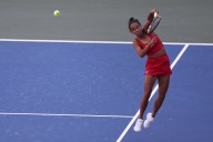Canada’s Fernandez rolls to 6-2, 6-0 victory over Sakkari at China Open – Winnipeg Free Press