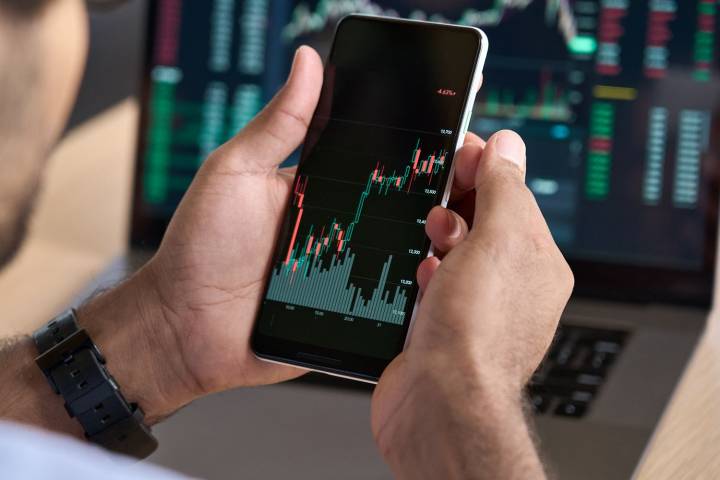 Sister Demands Brother Give Her Part of His Stock Market Earnings