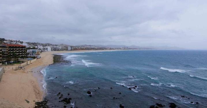 ‘Lorena’ se intensifica a huracán categoría 1 y traerá lluvias a estos estados