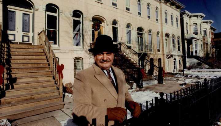 How Oscar D’Angelo, Mayor of Little Italy and a Daley crony, got entangled in a crooked Bridgeport bank
